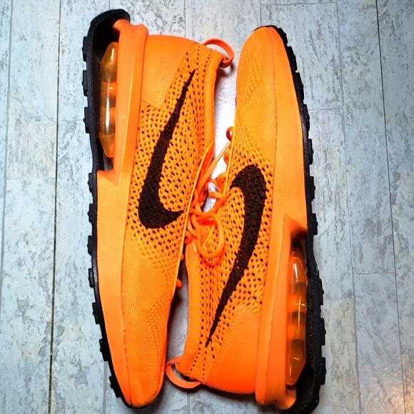 Nike Air Max Flyknit Racer - Total Orange. Size - 10.5 - Picture 2 of 11